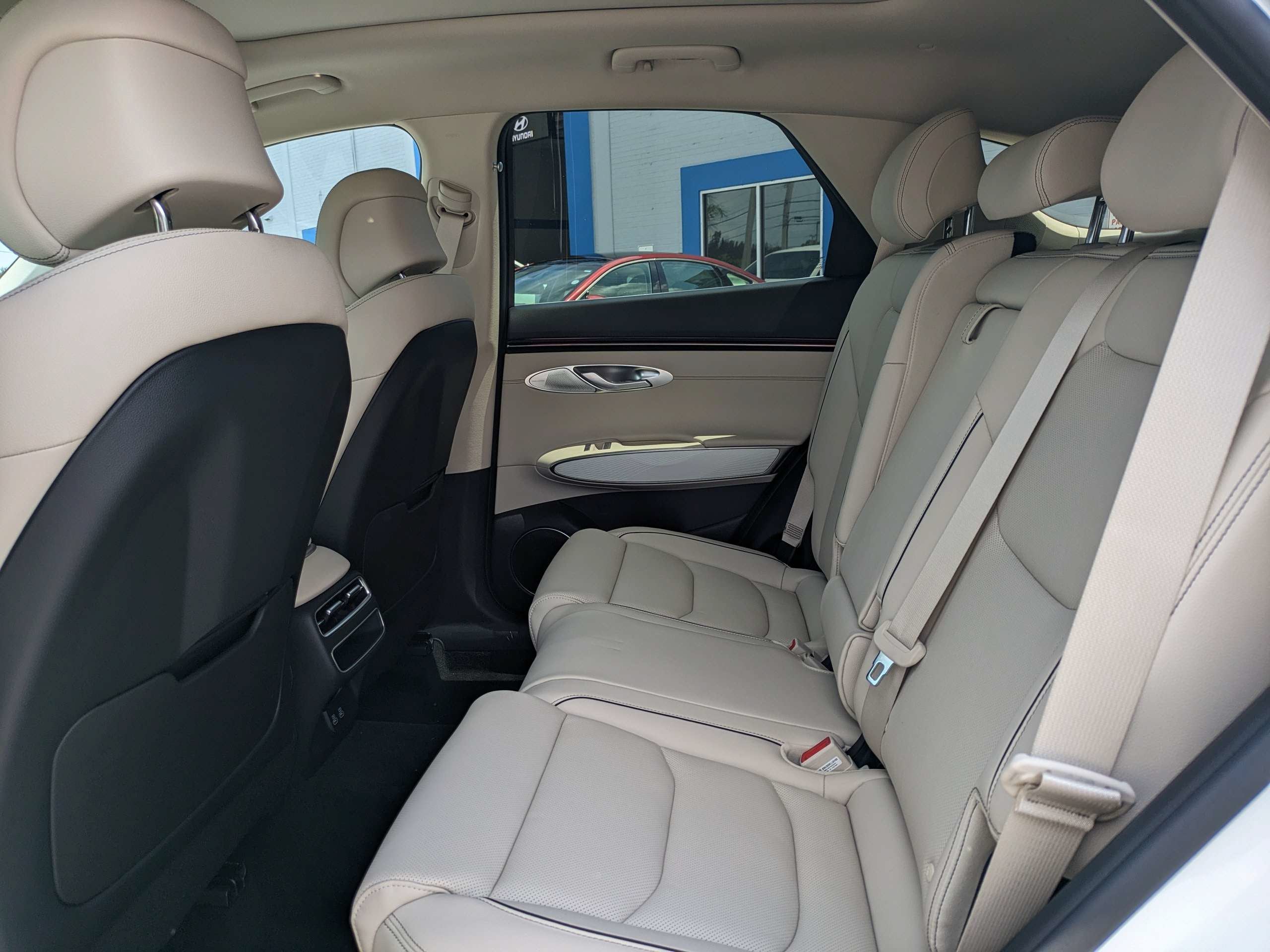 2027 Genesis GV70 2.5T Advanced