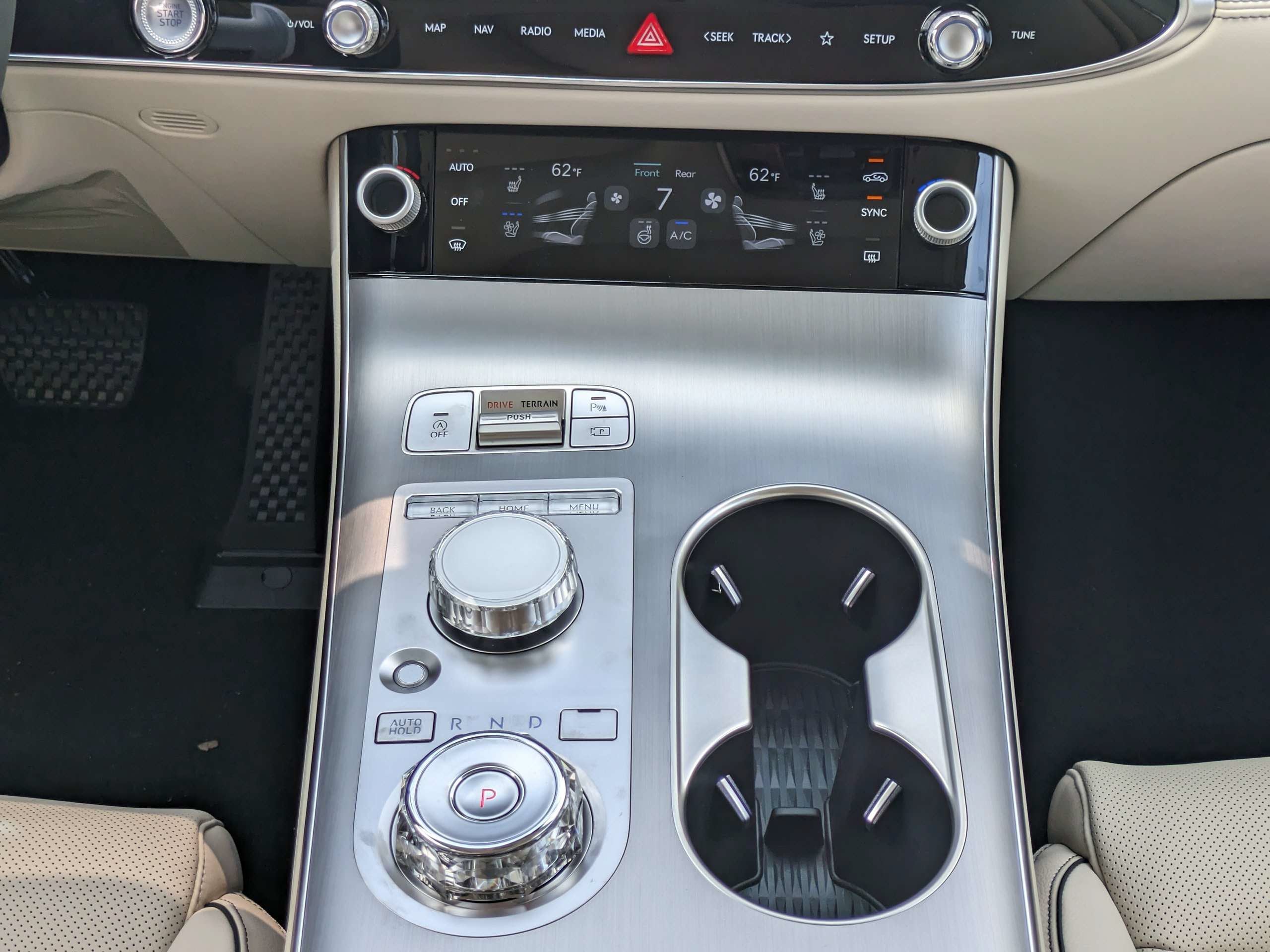2027 Genesis GV70 2.5T Advanced