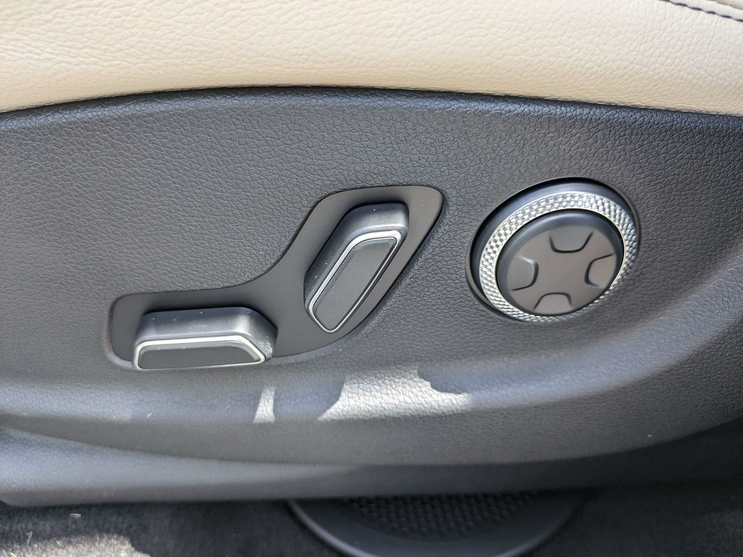 2027 Genesis GV70 2.5T Advanced