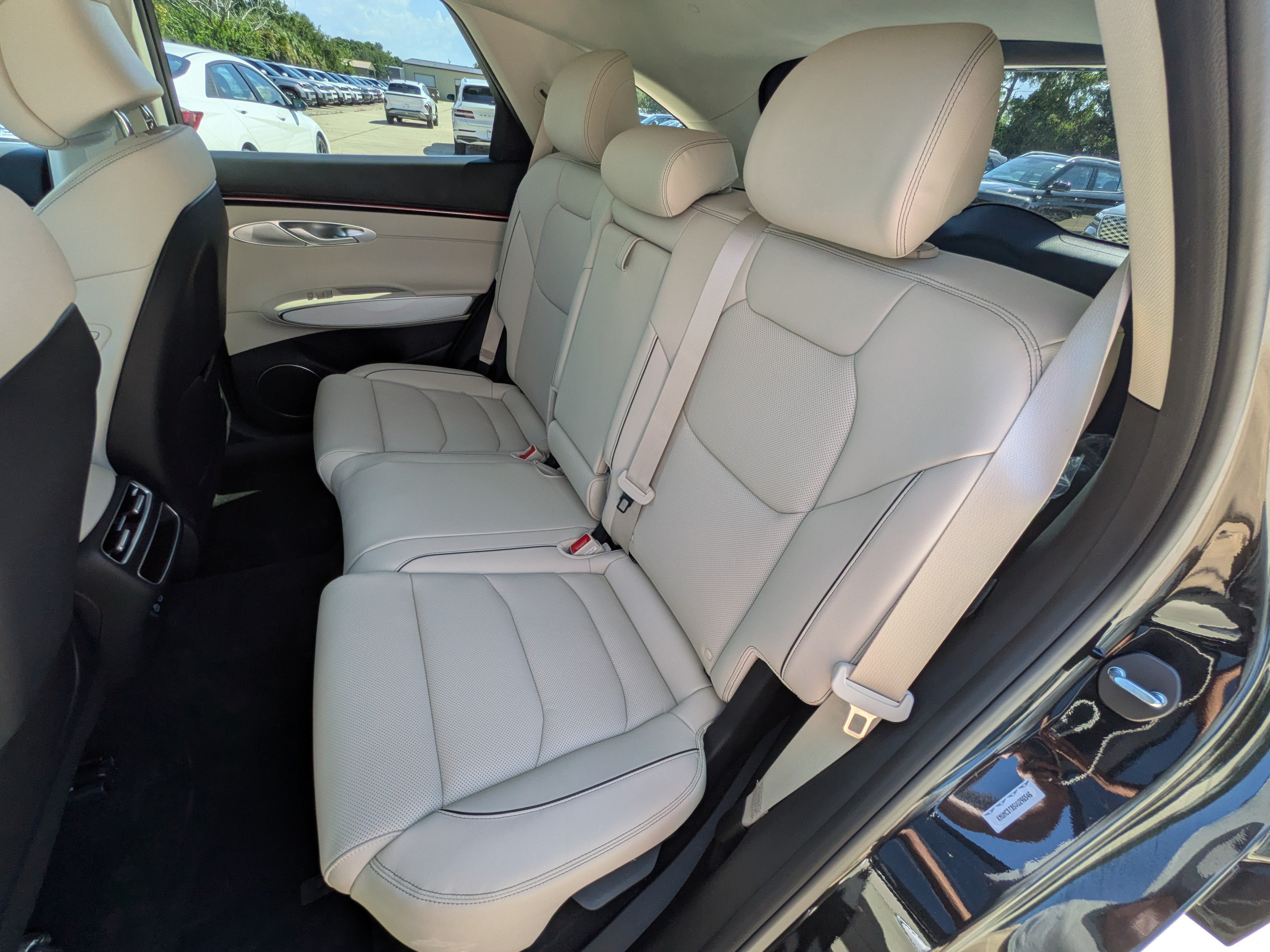 2027 Genesis GV70 2.5T Advanced