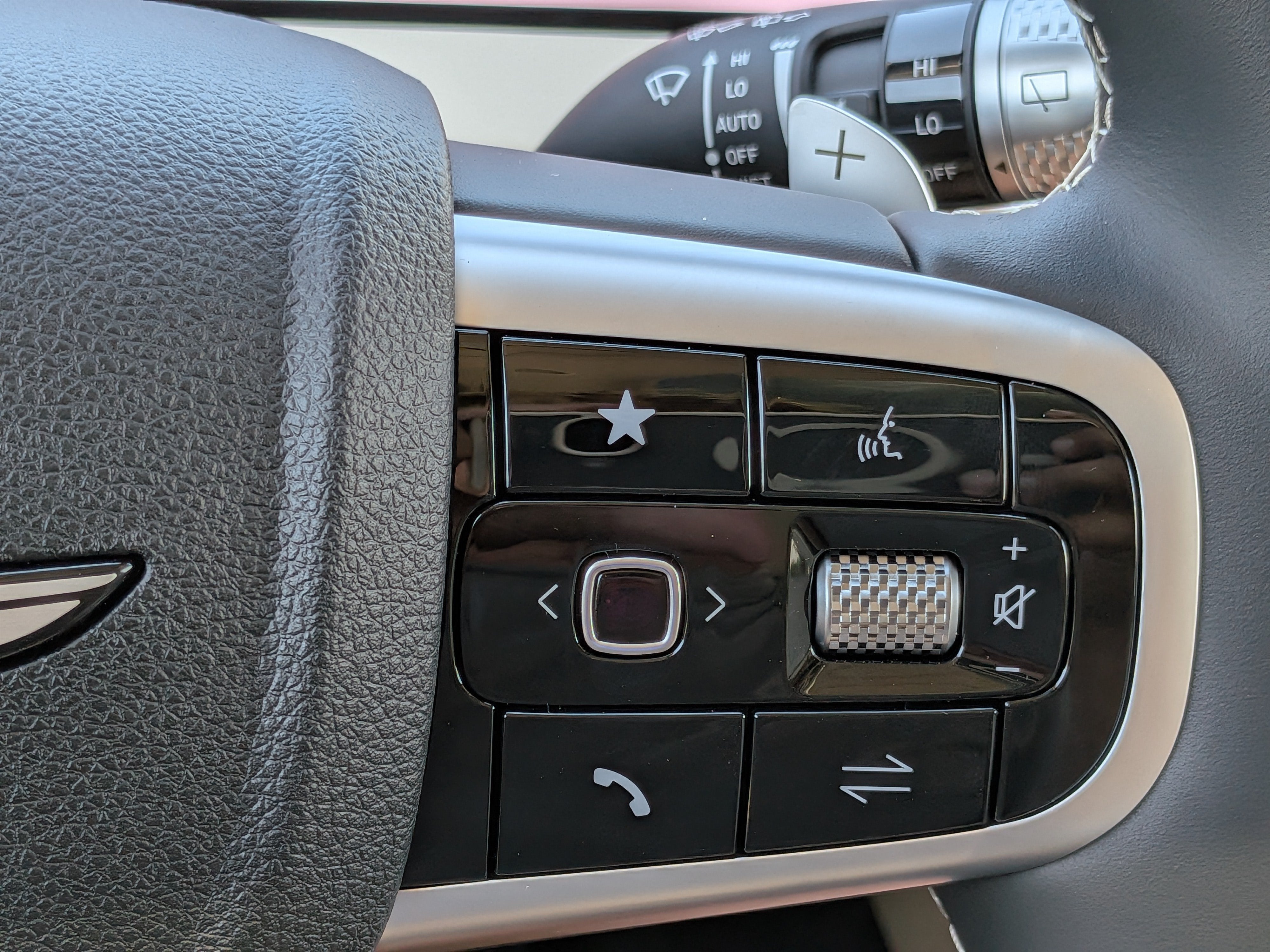 2027 Genesis GV70 2.5T Advanced