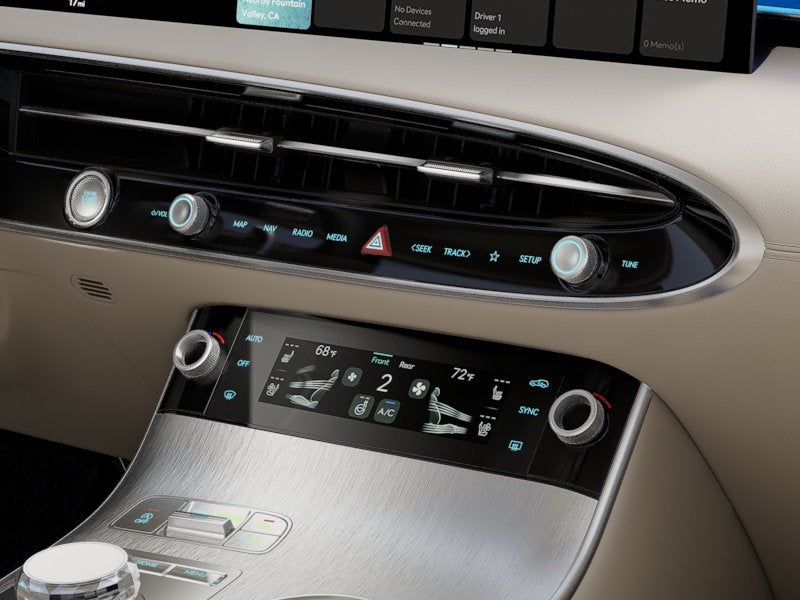 2027 Genesis GV70 Base
