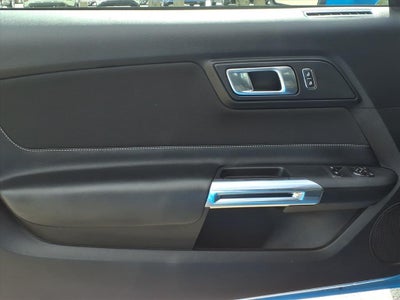 2022 Ford Mustang EcoBoost