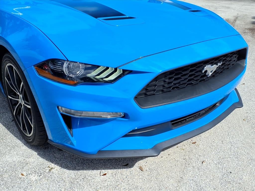 2022 Ford Mustang EcoBoost