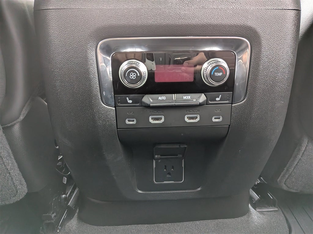 2024 GMC Yukon XL Denali Ultimate