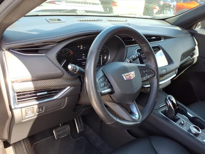 2023 Cadillac XT4 Sport