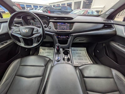 2022 Cadillac XT5 FWD Premium Luxury