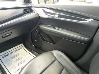 2022 Cadillac XT5 FWD Premium Luxury