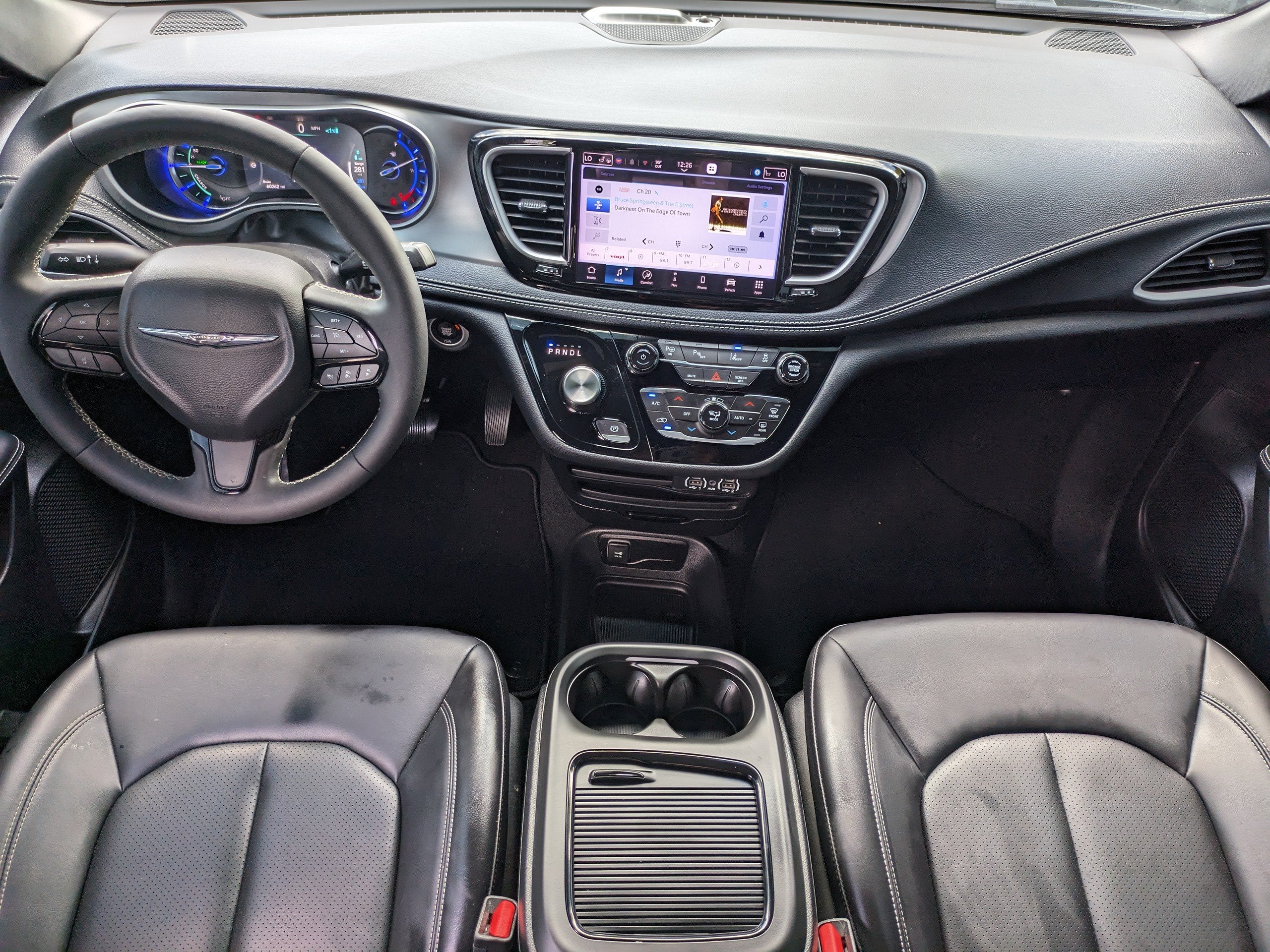 2024 Chrysler Pacifica Hybrid S Appearance Pkg