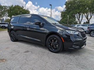 2024 Chrysler Pacifica Hybrid S Appearance Pkg