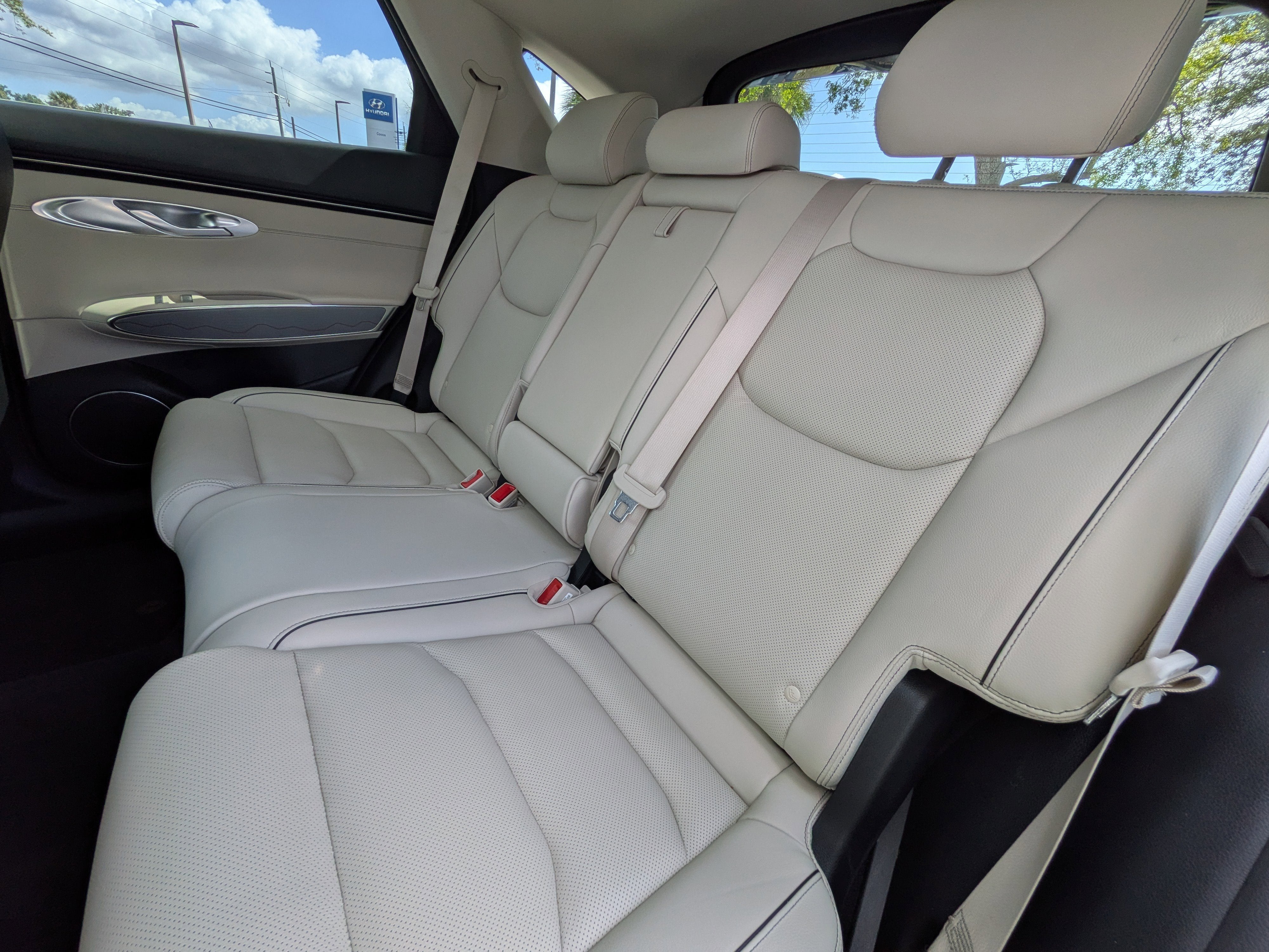 2024 Genesis GV70 2.5T