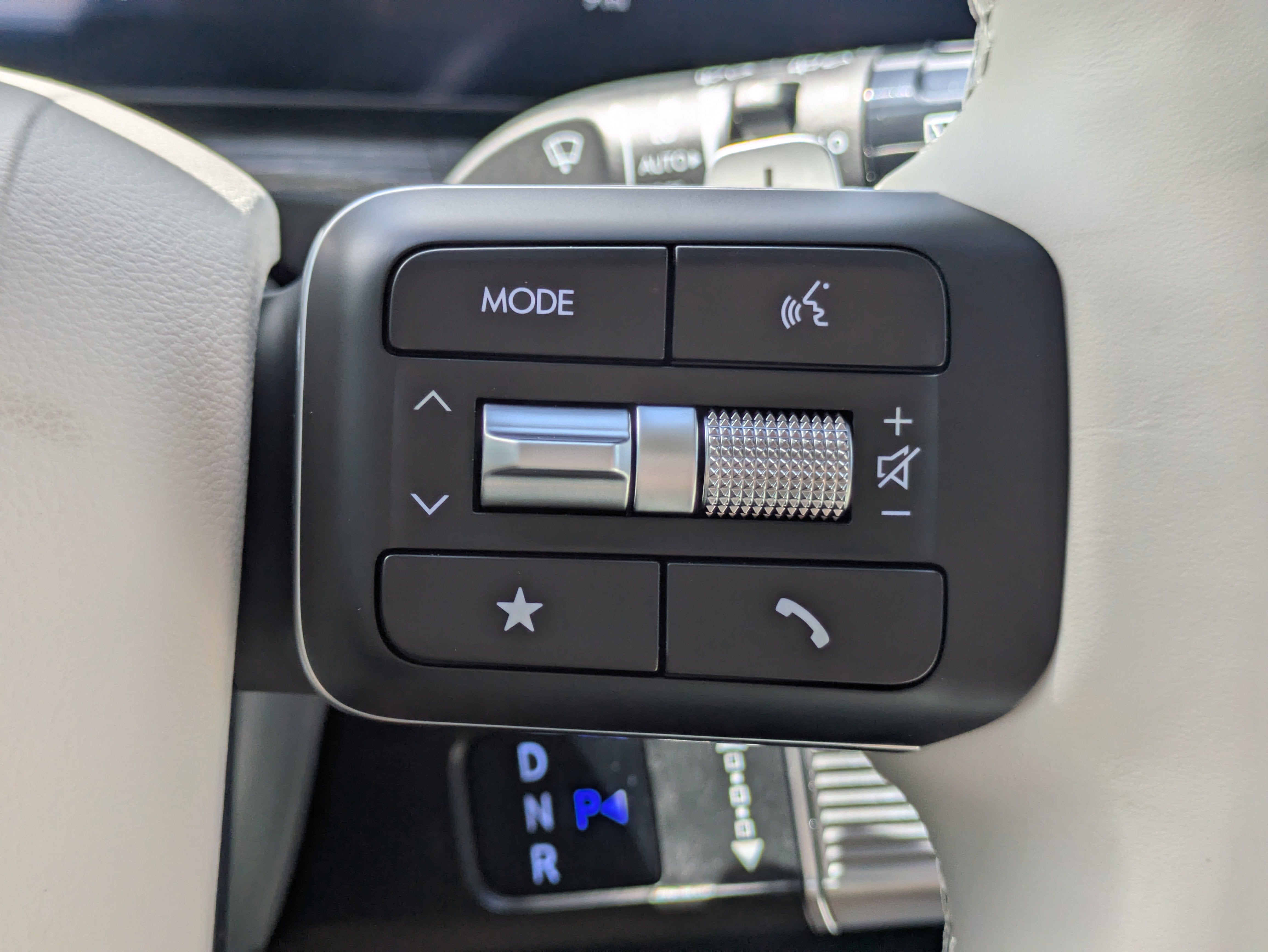 2025 Hyundai Santa Fe Hybrid SEL