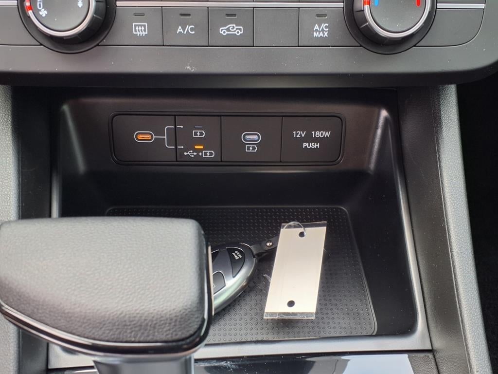 2025 Hyundai SANTA CRUZ SE