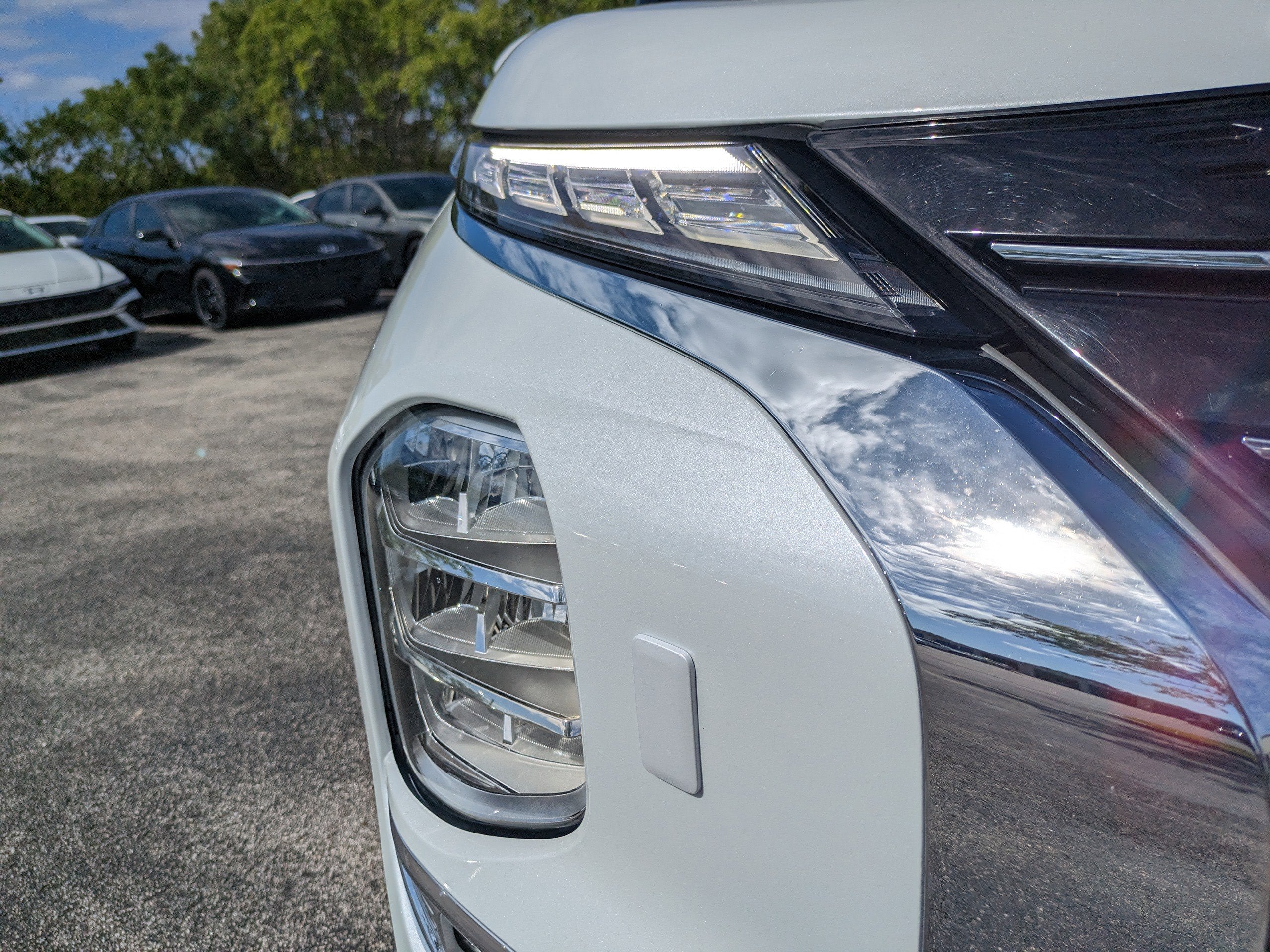 2025 Mitsubishi Outlander Plug-In Hybrid SEL