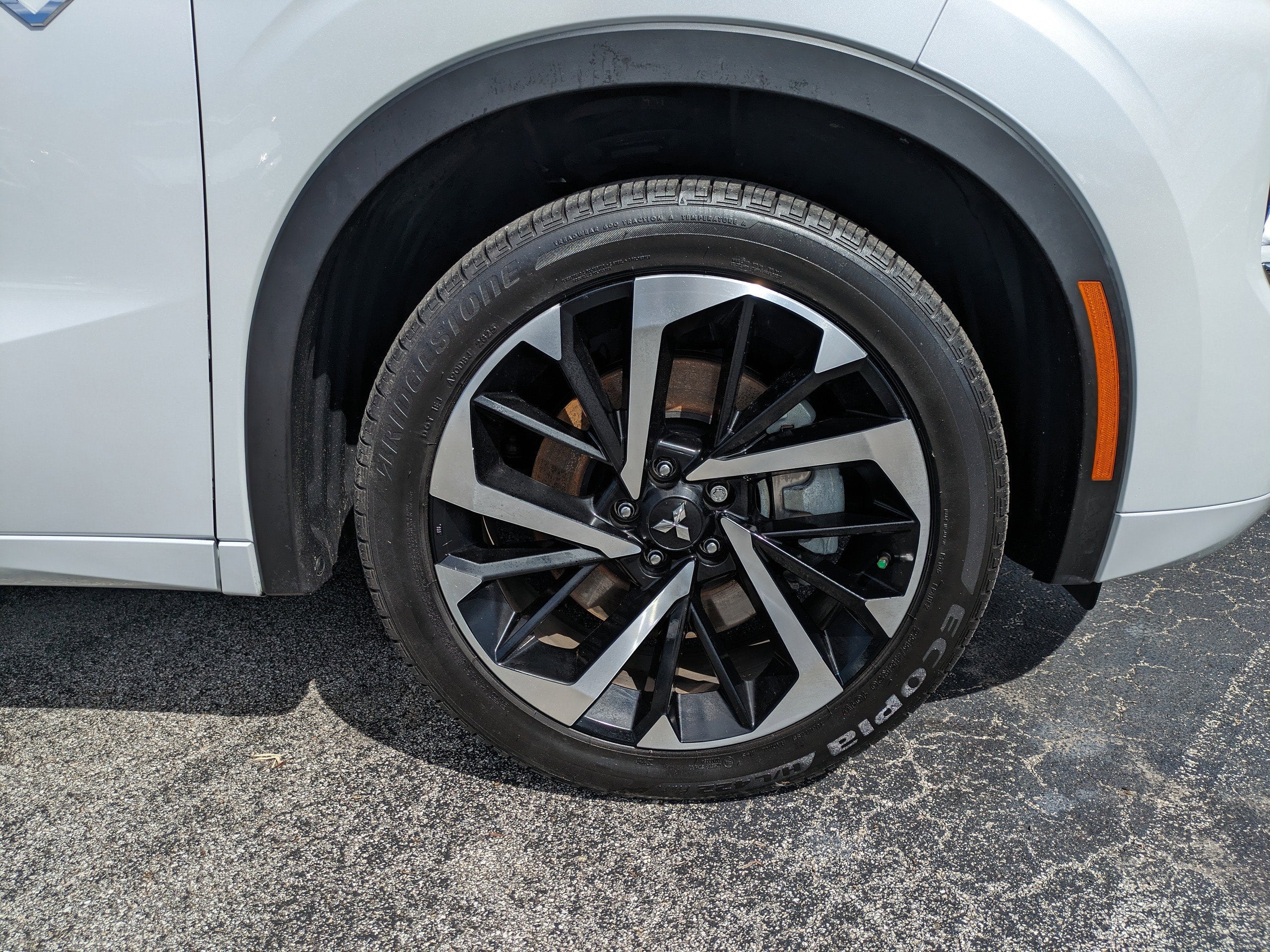 2025 Mitsubishi Outlander Plug-In Hybrid SEL