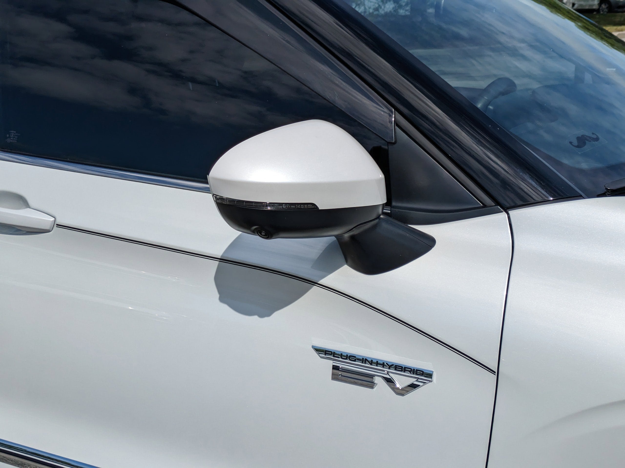 2025 Mitsubishi Outlander Plug-In Hybrid SEL