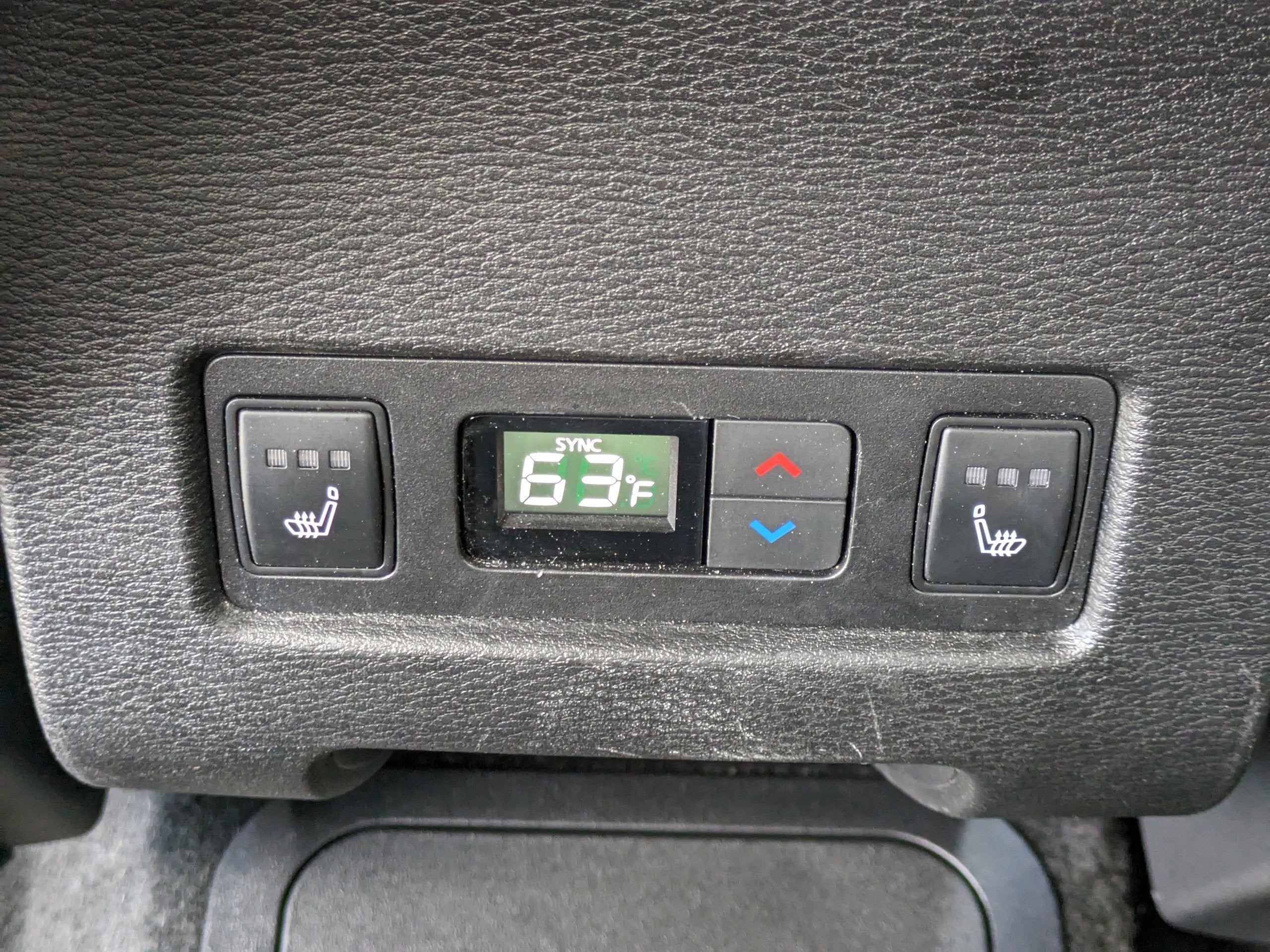 2025 Mitsubishi Outlander Plug-In Hybrid SEL