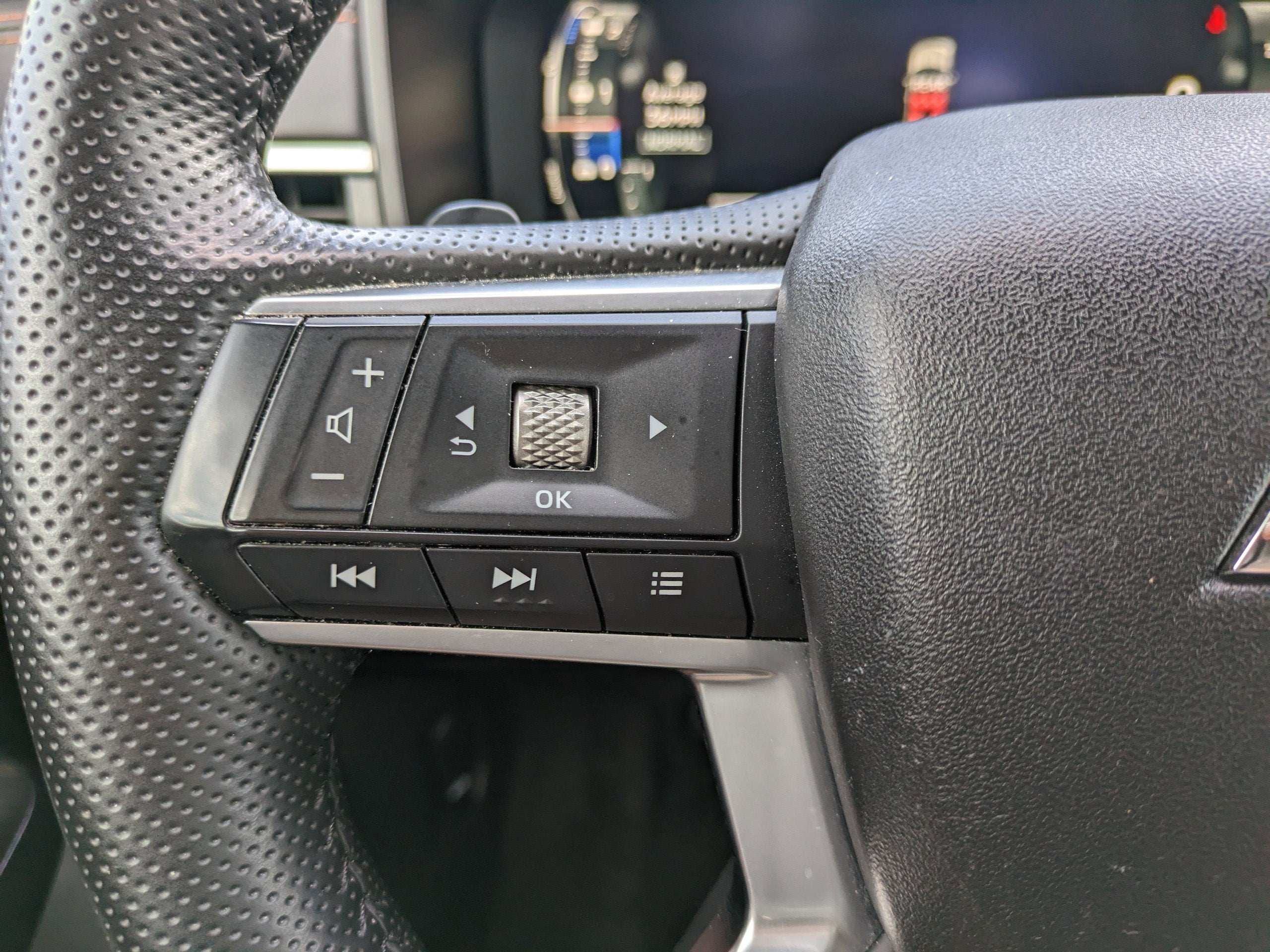 2025 Mitsubishi Outlander Plug-In Hybrid SEL