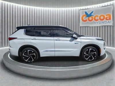 2025 Mitsubishi Outlander Plug-In Hybrid SEL