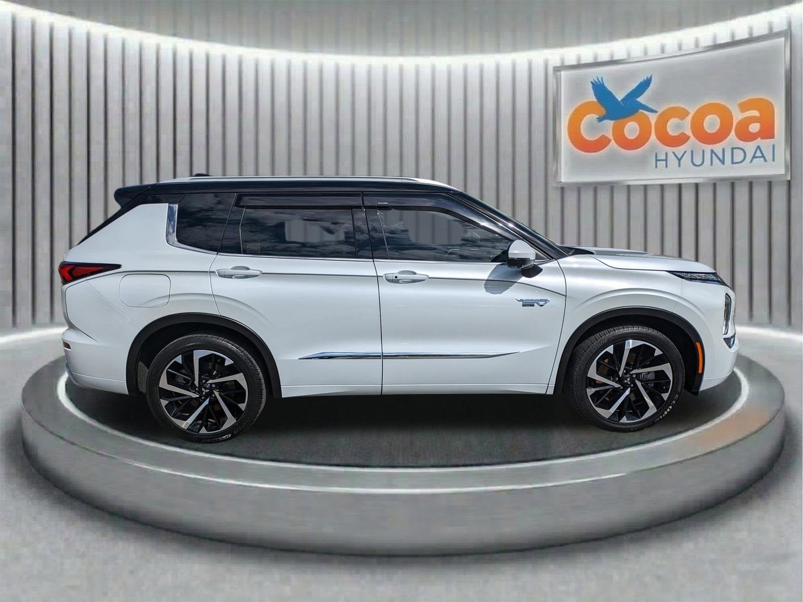 2025 Mitsubishi Outlander Plug-In Hybrid SEL