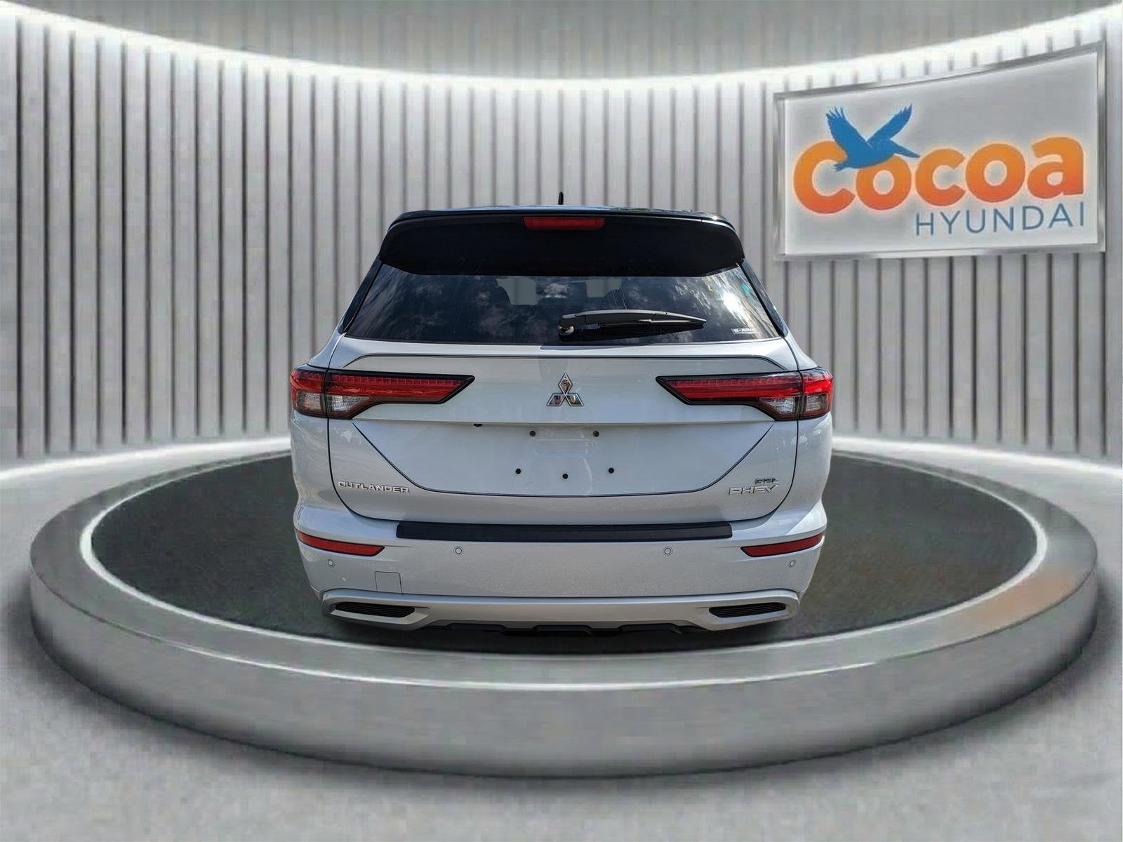 2025 Mitsubishi Outlander Plug-In Hybrid SEL