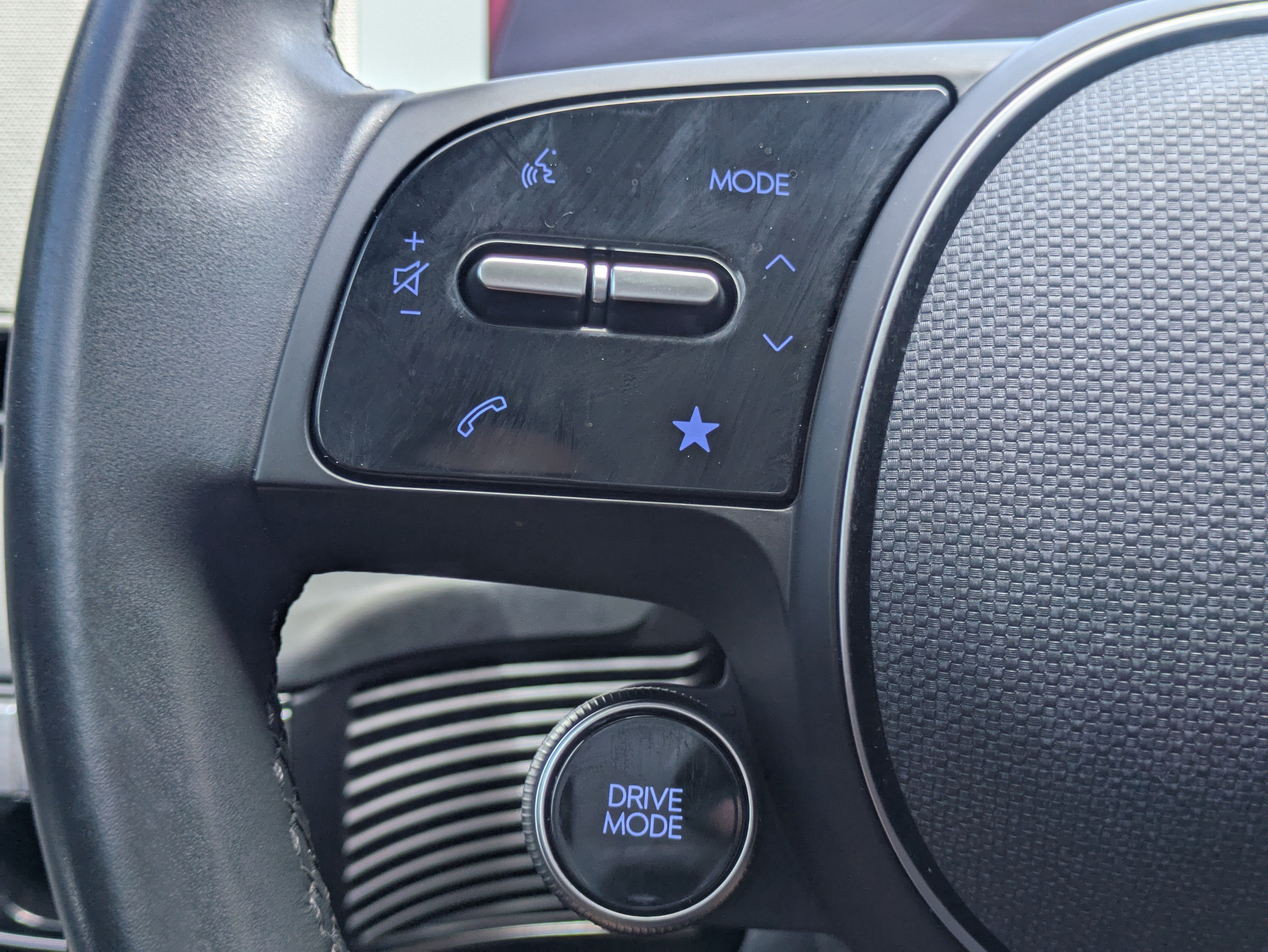 2024 Hyundai IONIQ 5 SE