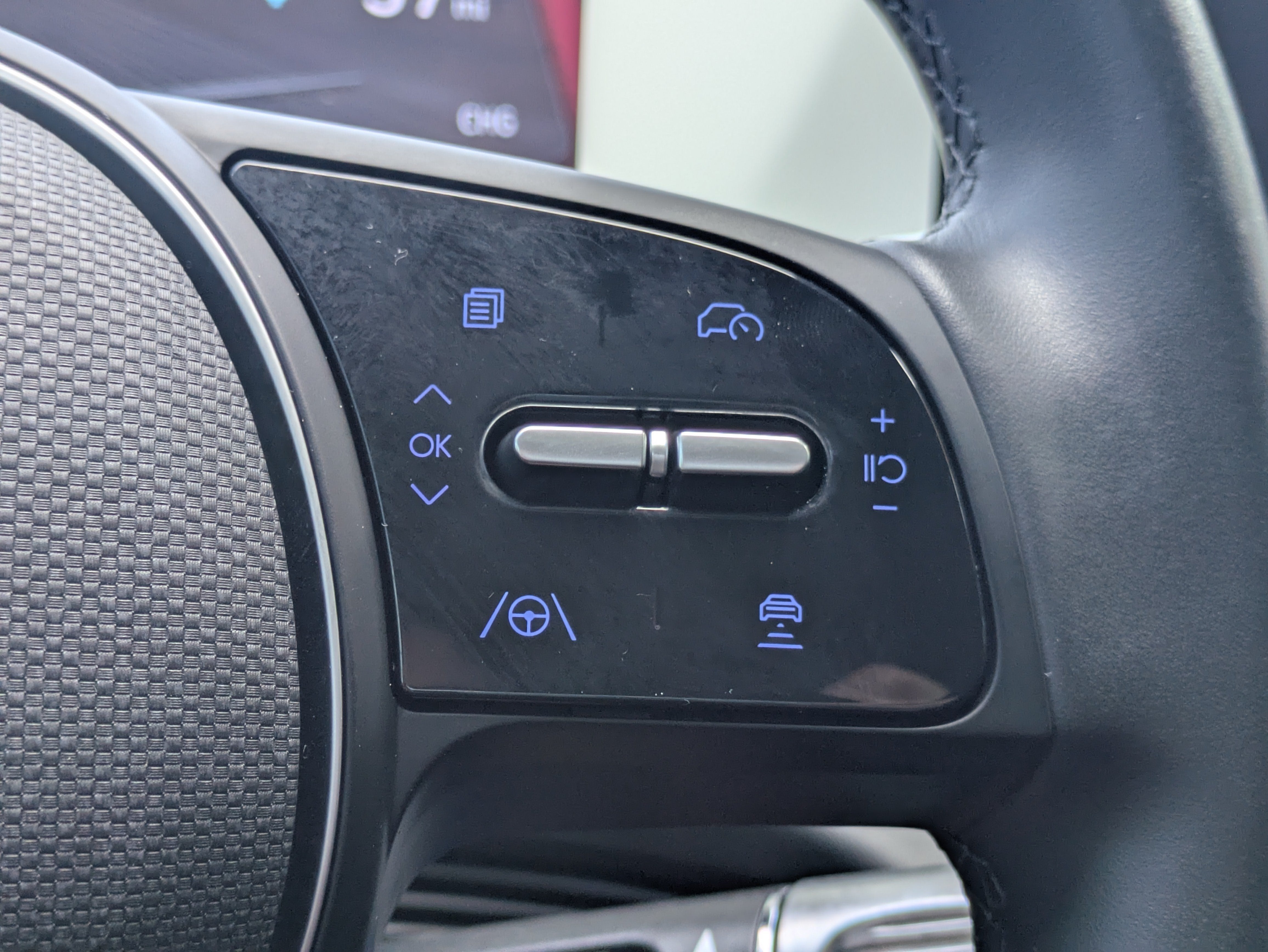 2024 Hyundai IONIQ 5 SE