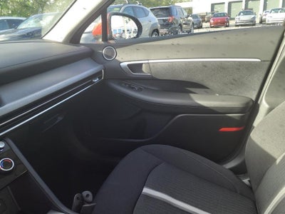 2025 Hyundai SONATA SE