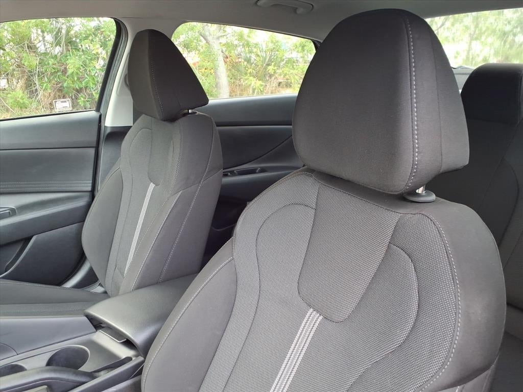 2021 Hyundai ELANTRA SE