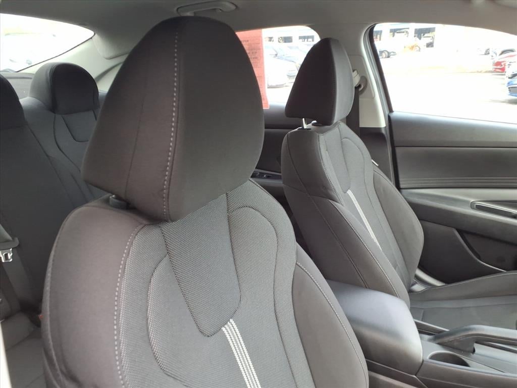 2021 Hyundai ELANTRA SE