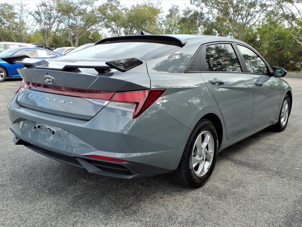 2021 Hyundai ELANTRA SE