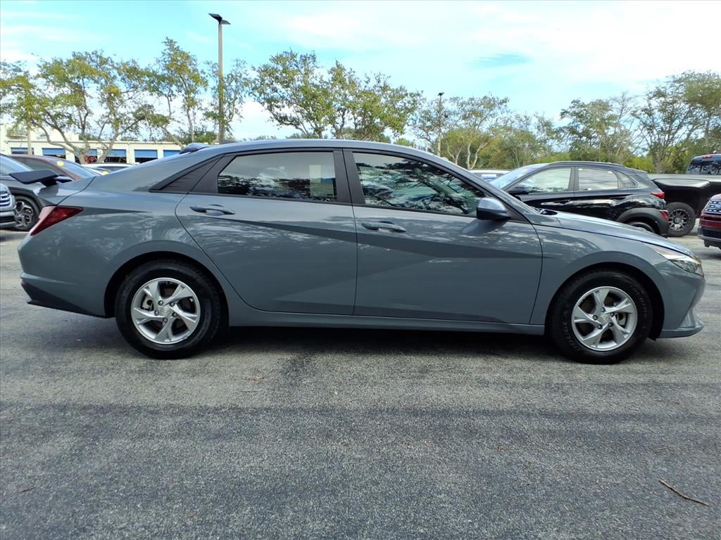 2021 Hyundai ELANTRA SE