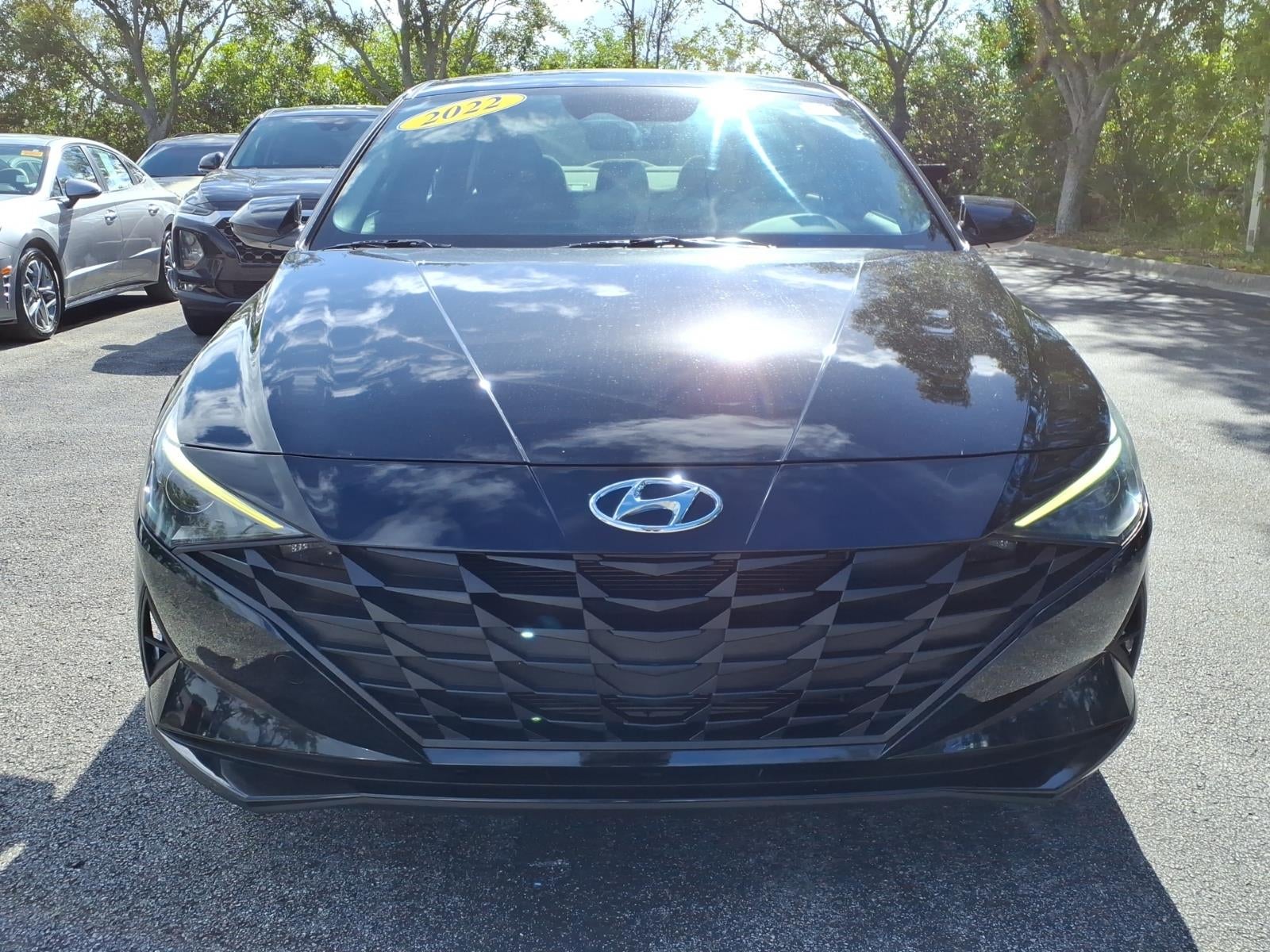 2022 Hyundai ELANTRA SEL