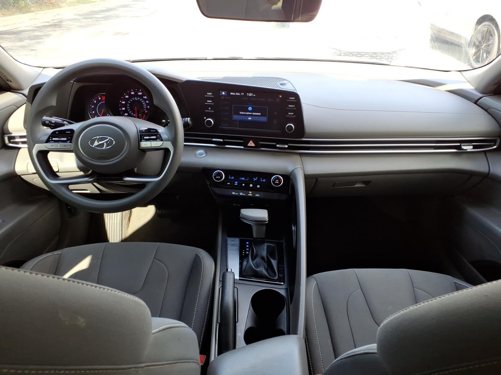 2022 Hyundai ELANTRA SEL