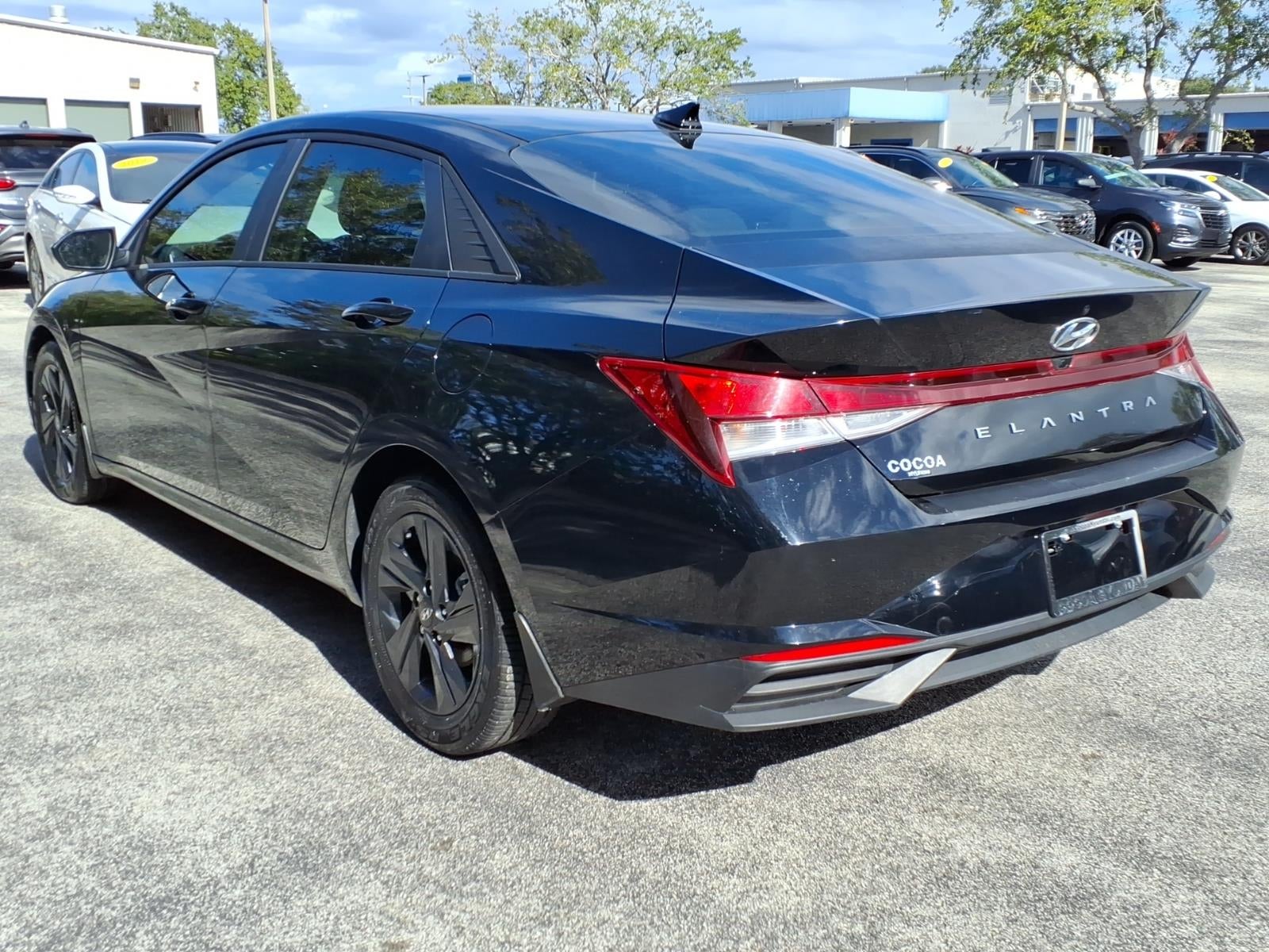 2022 Hyundai ELANTRA SEL