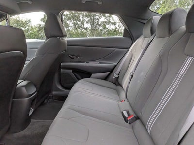 2025 Hyundai Elantra SEL Sport