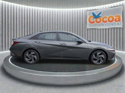 2025 Hyundai Elantra SEL Sport