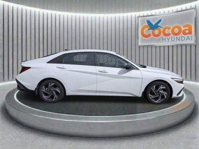 2025 Hyundai Elantra SEL Sport