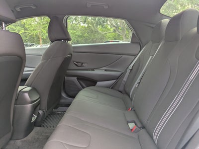 2025 Hyundai Elantra SEL Sport