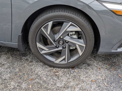 2025 Hyundai Elantra Hybrid SEL Sport