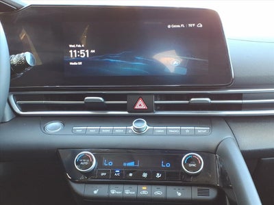 2023 Hyundai ELANTRA Limited