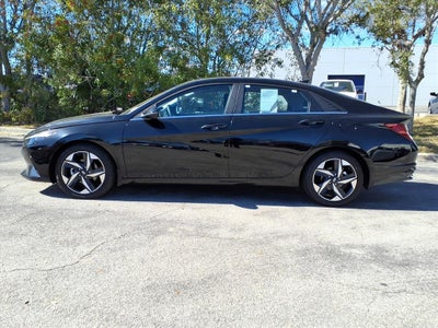 2023 Hyundai ELANTRA Limited