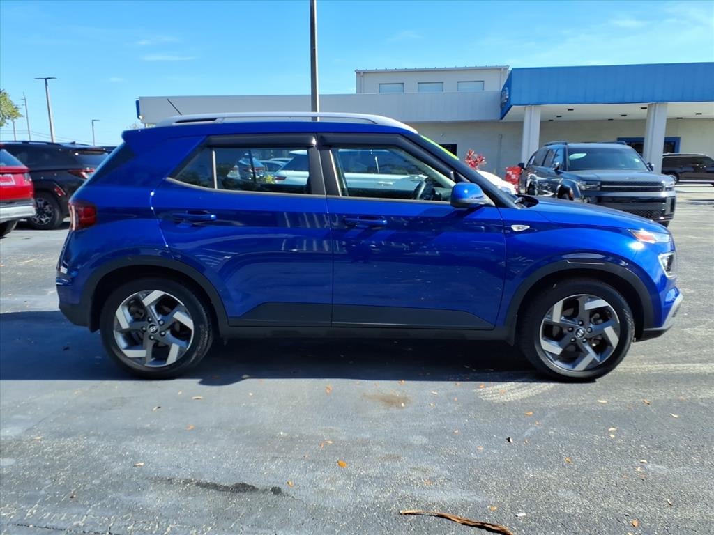 2024 Hyundai VENUE Limited