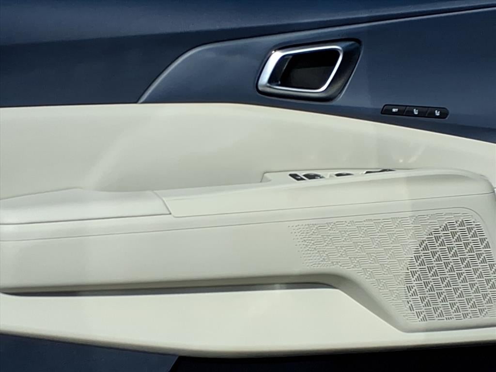 2025 Kia Carnival EX